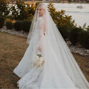 Extra Long Soft Tulle Simple Wedding Veil w/ Blusher - 140” Cathedral Length.